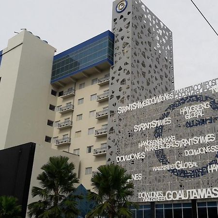 G'Sign Hotel Banjarmasin Банджармасин Экстерьер фото