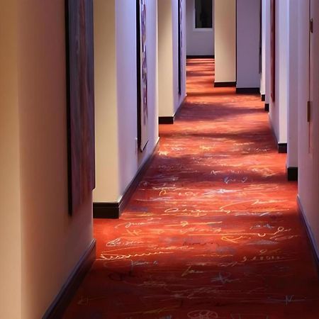 G'Sign Hotel Banjarmasin Банджармасин Экстерьер фото