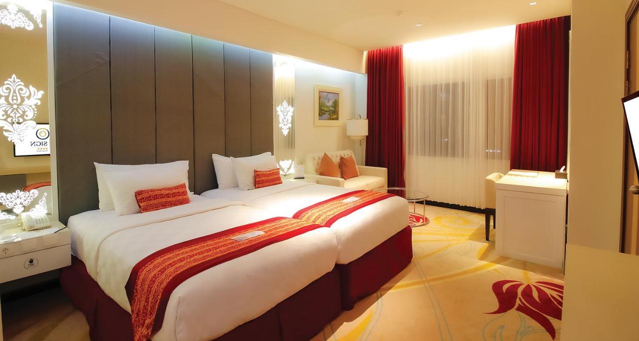 G'Sign Hotel Banjarmasin Банджармасин Экстерьер фото