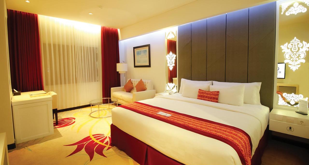 G'Sign Hotel Banjarmasin Банджармасин Экстерьер фото