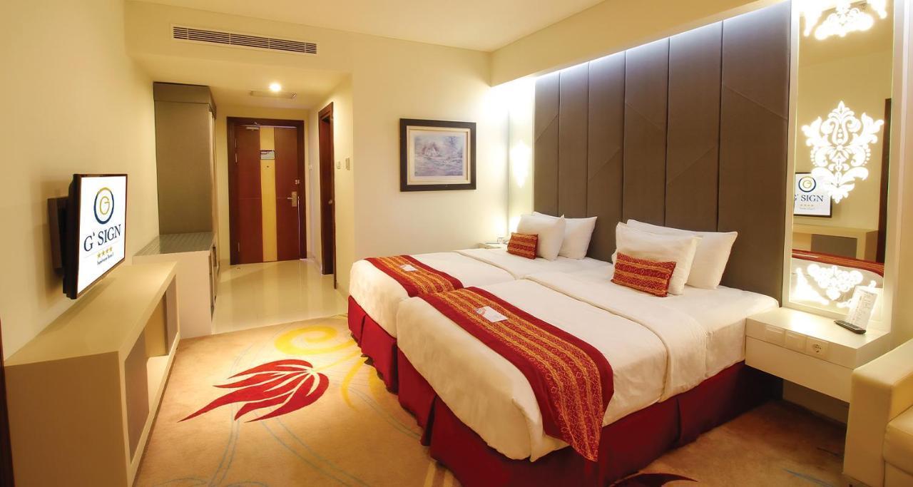 G'Sign Hotel Banjarmasin Банджармасин Экстерьер фото