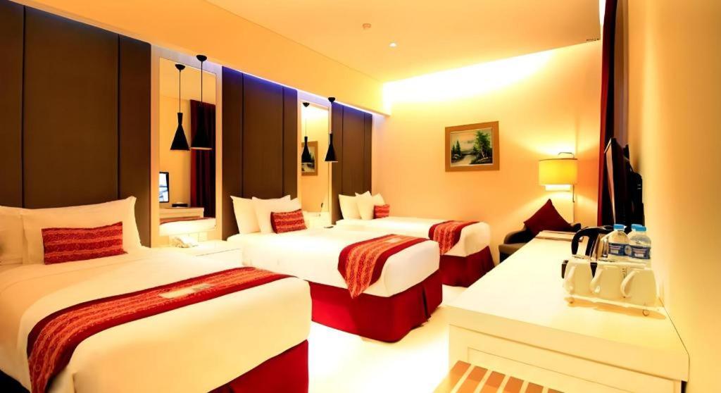 G'Sign Hotel Banjarmasin Банджармасин Экстерьер фото