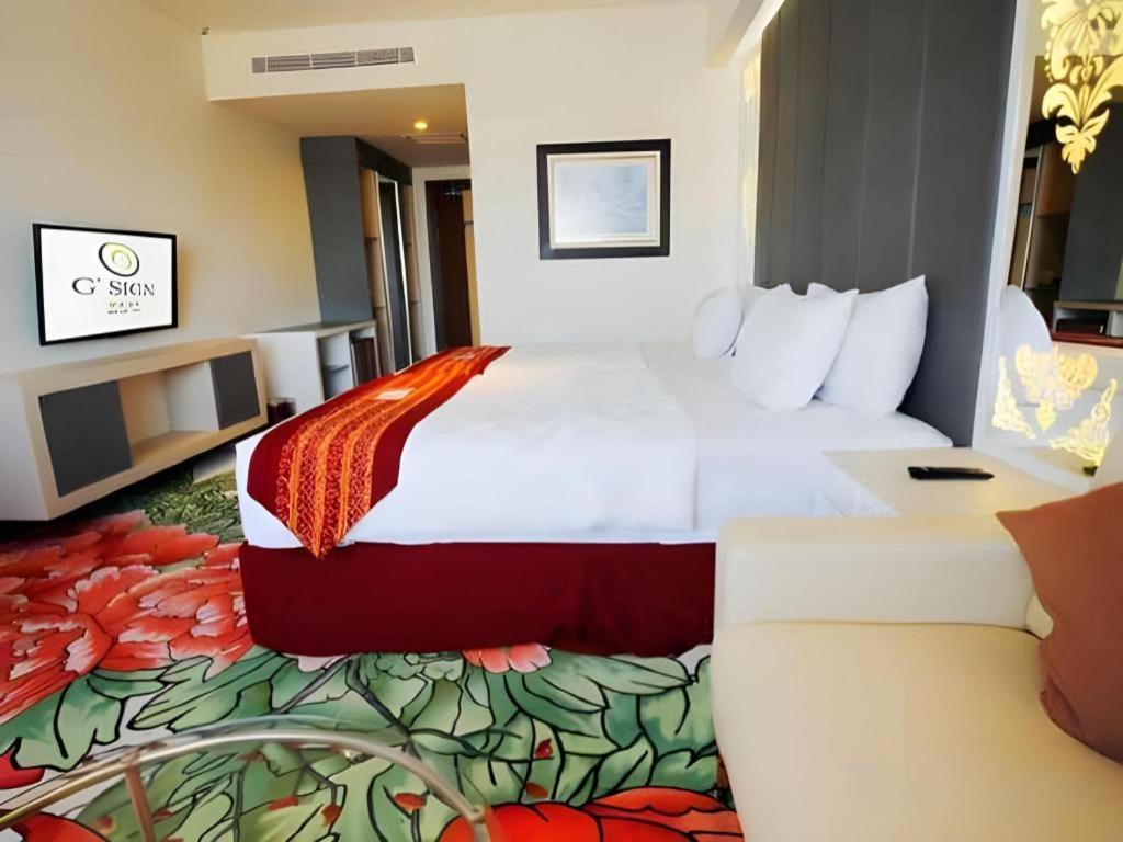 G'Sign Hotel Banjarmasin Банджармасин Экстерьер фото