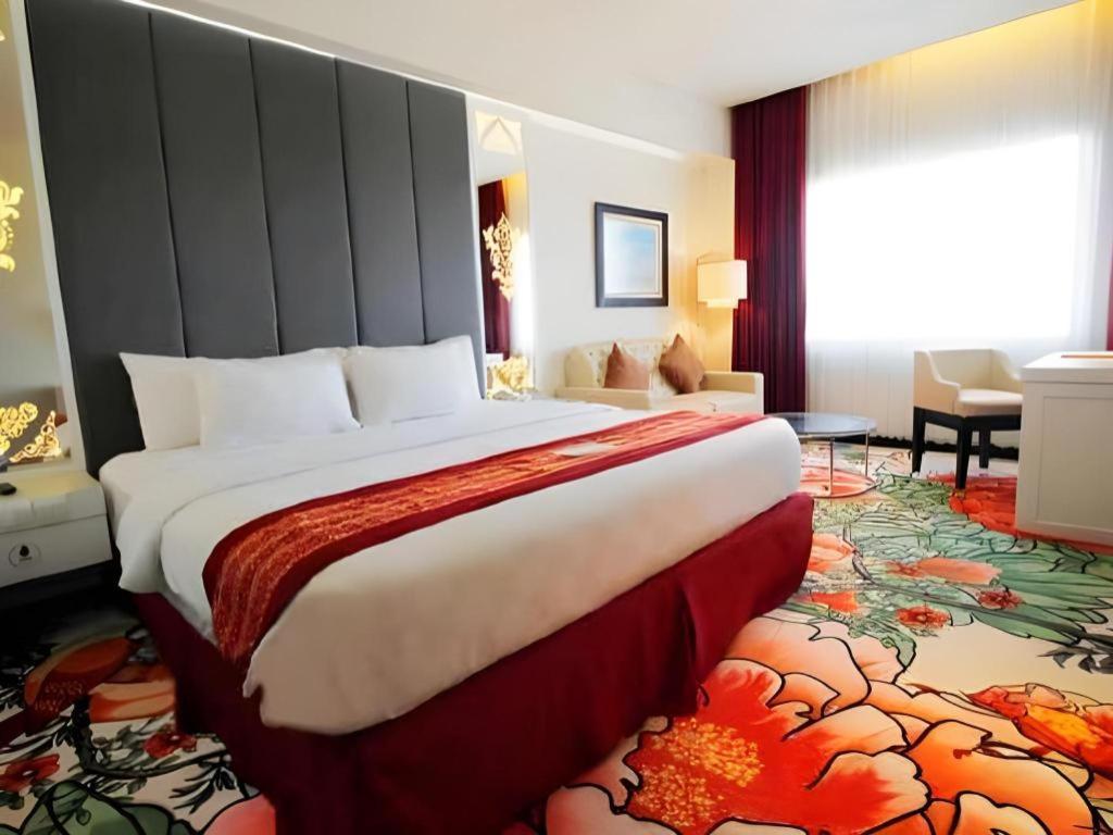 G'Sign Hotel Banjarmasin Банджармасин Экстерьер фото
