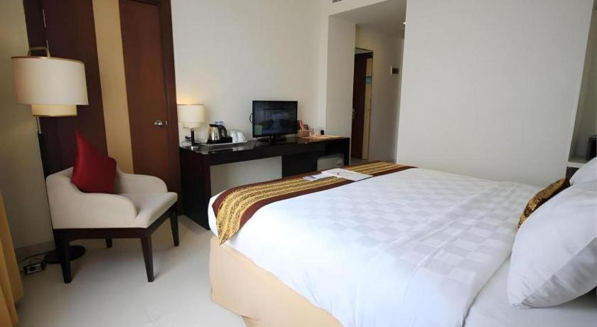 G'Sign Hotel Banjarmasin Банджармасин Экстерьер фото